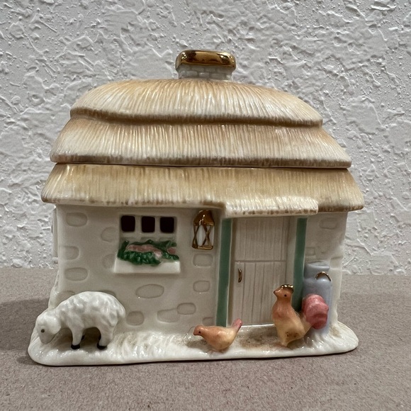 Lenox The Irish Blessing Cottage House Music Trinket Box Works - Picture 2 of 4